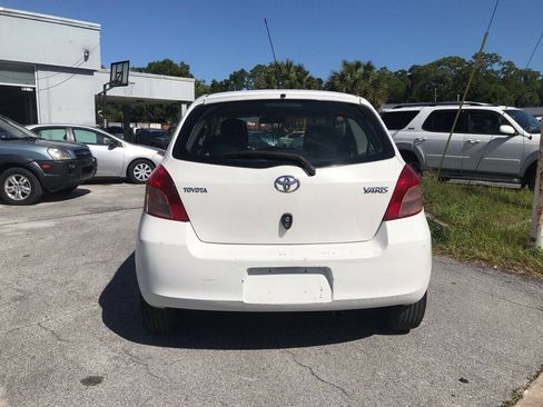 Used 2007 Toyota Yaris 2-Door Hatchback FWD image 4