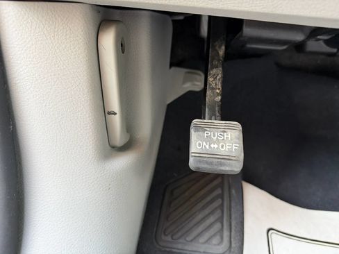 Used 2011 Hyundai Veracruz GLS AWD/4WD image 35