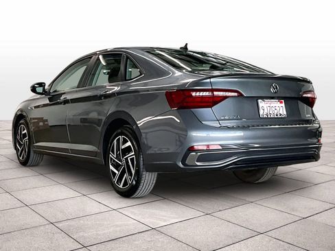 Used 2024 Volkswagen Jetta SEL image 15