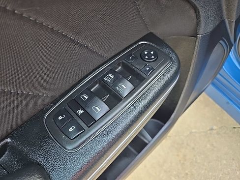 Used 2023 Dodge Charger R/T RWD image 33