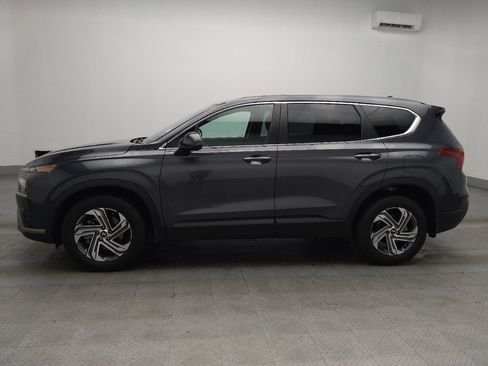 Used 2023 Hyundai Santa Fe SE image 2