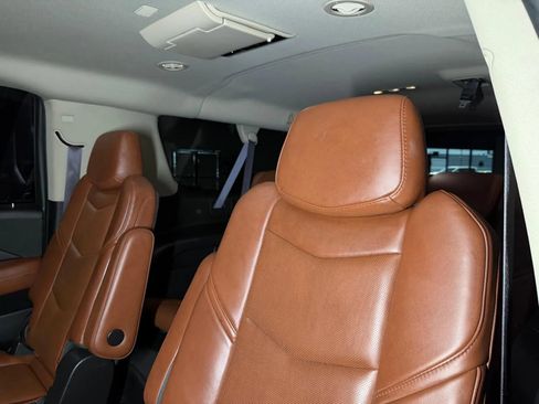 Used 2015 Cadillac Escalade ESV Premium AWD/4WD image 20