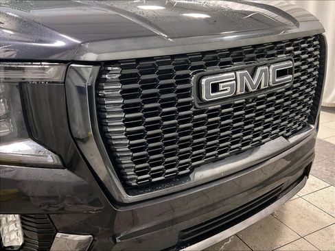 Used 2023 GMC Yukon XL Denali Ultimate image 33