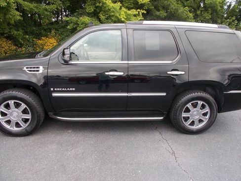 Used 2008 Cadillac Escalade 2WD image 6