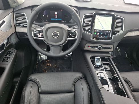 Certified 2025 Volvo XC90 T8 Ultra image 13