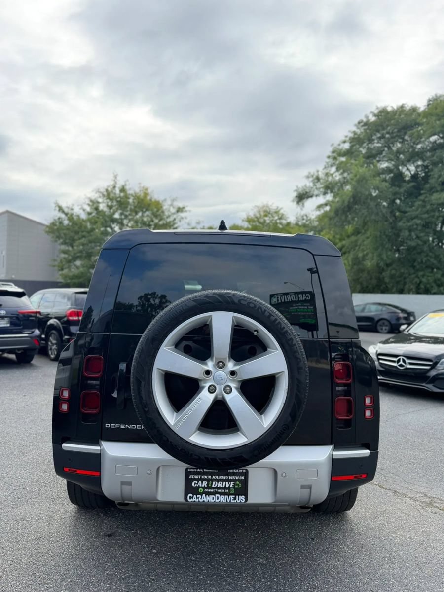 Used 2024 Land Rover Defender 130 S AWD/4WD image 4