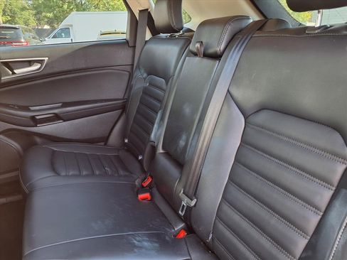 Used 2024 Ford Edge SEL image 7