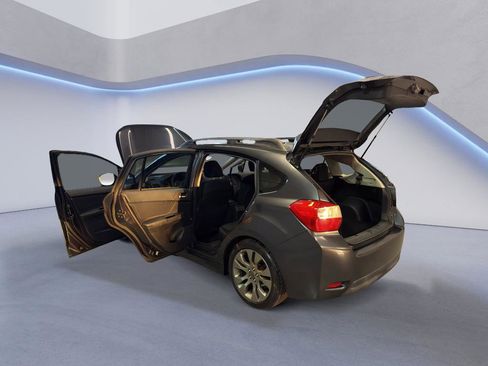 Used 2012 Subaru Impreza 2.0i Sport Premium image 11