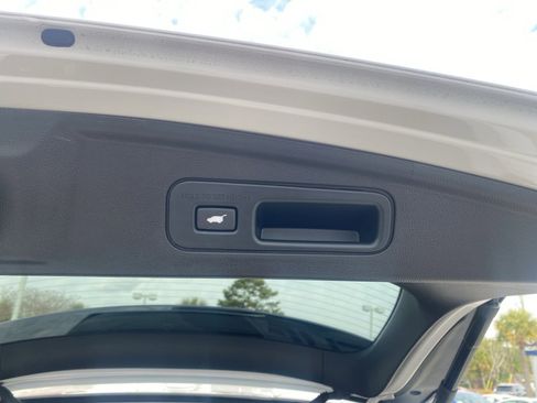 Certified 2024 Acura MDX w/Technology Package image 12