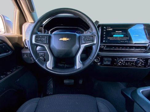 Used 2023 Chevrolet Silverado 1500 LT w/ Work Truck Package AWD/4WD image 6