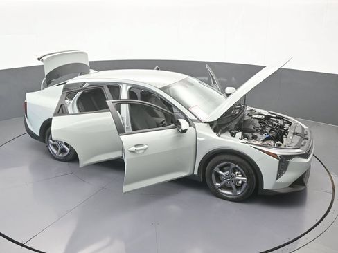 Used 2025 Kia K4 FWD image 67