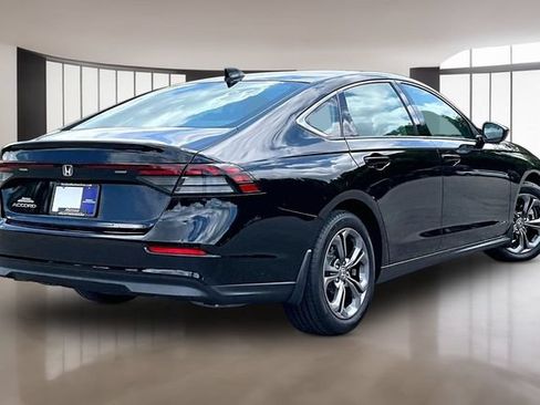 Used 2023 Honda Accord EX image 6