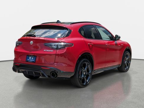 New 2024 Alfa Romeo Stelvio Veloce image 5
