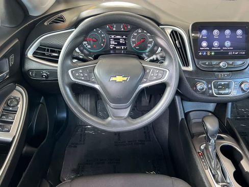 Used 2023 Chevrolet Malibu LS FWD image 14