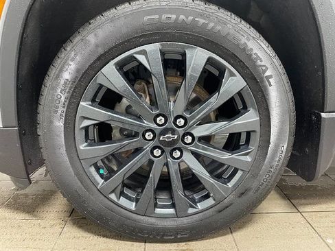 Used 2023 Chevrolet Traverse RS w/ LPO, Floor Liner Package AWD/4WD image 7