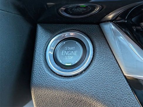 Certified 2024 Buick Envista Avenir image 17