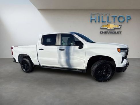 Used 2024 Chevrolet Silverado 1500 LT Trail Boss w/ Convenience Package II image 3