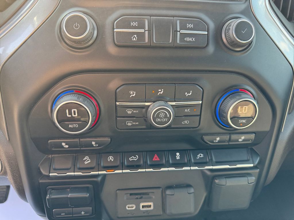 Used 2019 Chevrolet Silverado 1500 LT w/ All-Star Edition AWD/4WD image 21