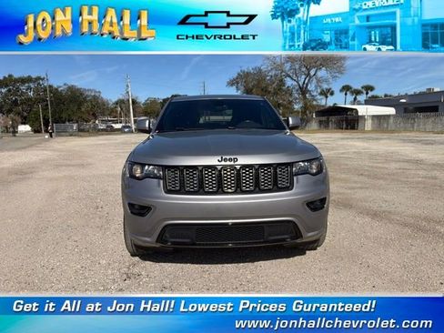 Used 2018 Jeep Grand Cherokee Altitude image 20