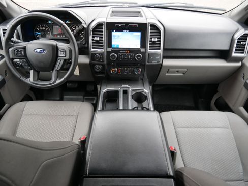 Used 2016 Ford F150 XLT w/ Equipment Group 302A Luxury image 12