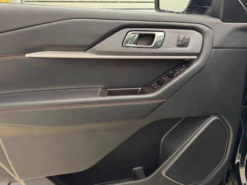 New 2026 Ford Explorer ST-Line w/ ST-Line Street Pack image 38