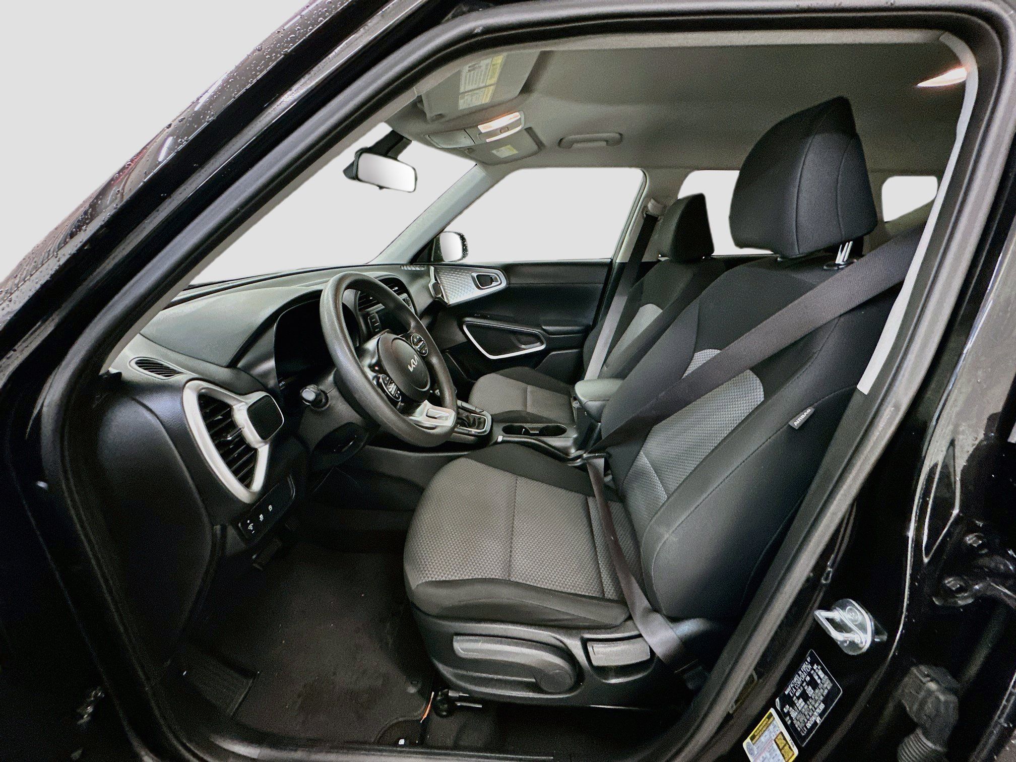 Used 2024 Kia Soul LX w/ Option Group 015 FWD image 13