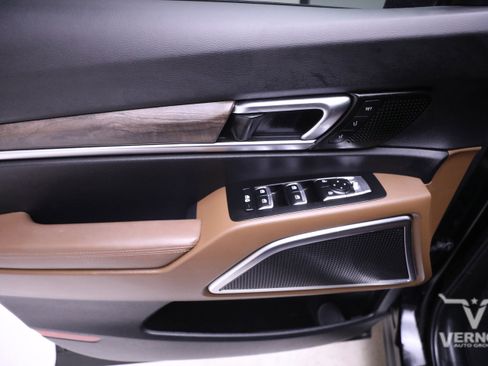 Used 2022 Kia Telluride SX w/ SX Prestige Package image 21