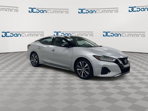 Used 2020 Nissan Maxima 3.5 SL w/ Floor Mat Group FWD image 2