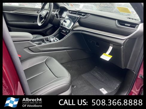 New 2025 Jeep Grand Cherokee Limited image 15