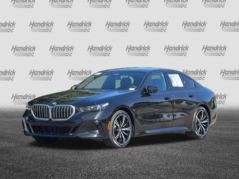 Used 2026 BMW 530i RWD image 9