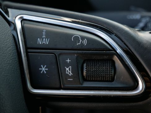 Used 2017 Audi Q3 2.0T Premium Plus w/ Premium Plus Package image 28