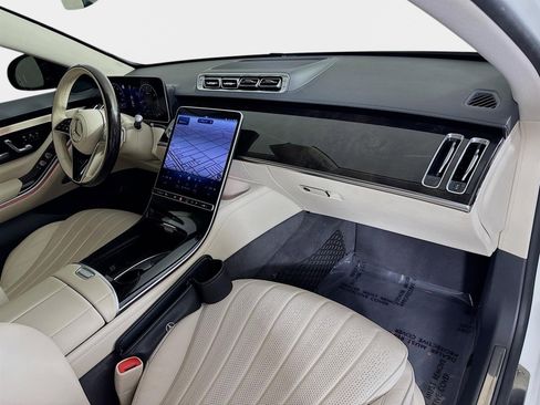 Used 2023 Mercedes-Benz S 500 4MATIC image 32
