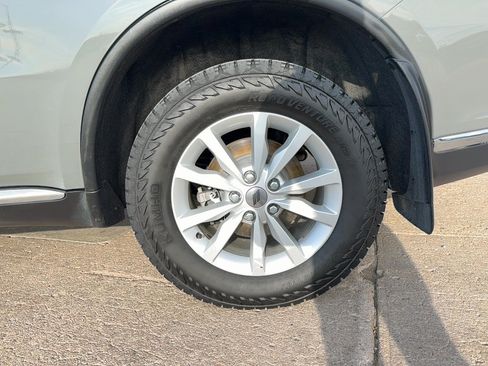 Used 2020 Dodge Durango SXT AWD/4WD image 9