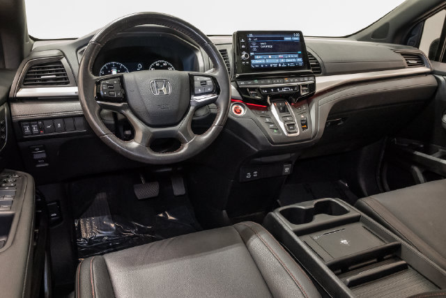 Used 2025 Honda Odyssey Sport-L image 9