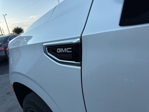 Used 2022 GMC Yukon Denali image 19