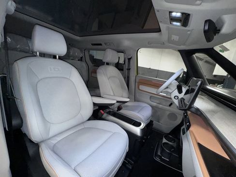 New 2025 Volkswagen ID. Buzz 1st Edition image 22