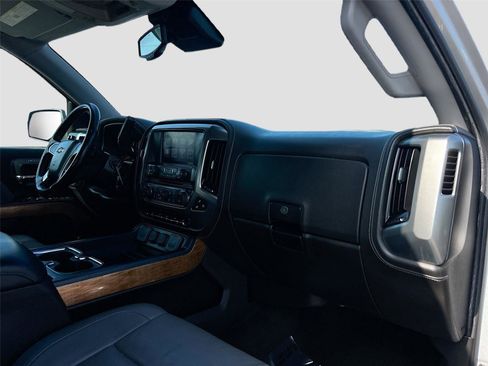 Used 2017 Chevrolet Silverado 1500 LTZ w/ Sport Package image 31