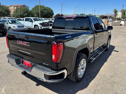Used 2022 GMC Sierra 1500 SLT w/ SLT Premium Plus Package AWD/4WD image 5