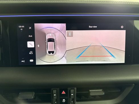 Certified 2025 Porsche Macan Turbo Electric AWD/4WD image 30