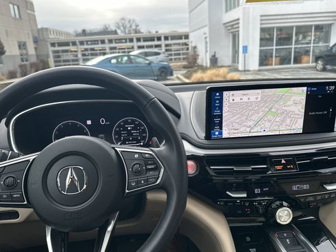 Certified 2025 Acura MDX SH-AWD w/ Technology Package image 12