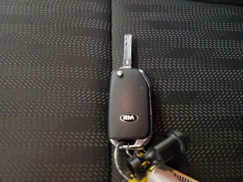 Used 2021 Kia Sportage LX image 26