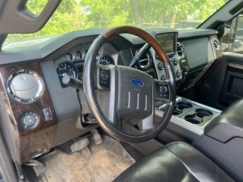 Used 2014 Ford F250 Platinum AWD/4WD image 13