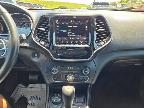 Used 2019 Jeep Cherokee High Altitude AWD/4WD image 23