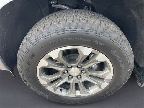 Used 2024 Chevrolet Silverado 1500 High Country w/ Technology Package image 7