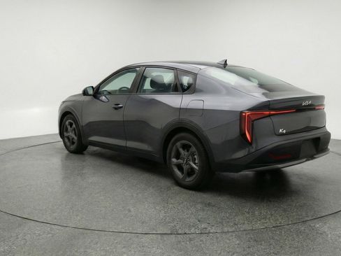 Used 2025 Kia K4 image 5