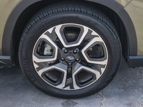 Used 2023 Subaru Ascent Limited w/ Technology Package AWD/4WD image 11