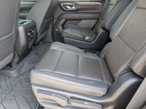 Used 2024 Chevrolet Tahoe High Country AWD/4WD image 14