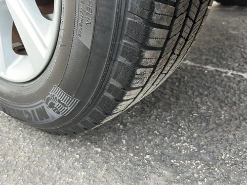 Used 2011 Toyota Highlander SE image 20