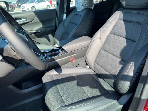 New 2026 Chevrolet Equinox LT w/ Convenience Package II FWD image 10