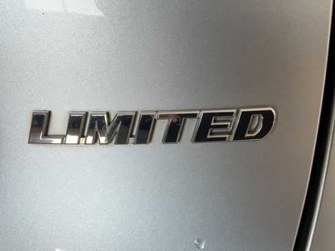 Used 2020 Toyota RAV4 Limited FWD image 42